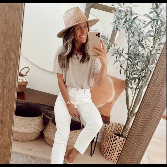Janessa Leone | Accessories | Janessa Leone Fawn Sz Small  display picture 1
